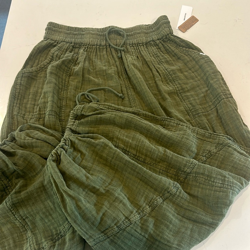 Urban Outfitters Olive Green Baggy Cameron Utility Pant Sizs Medium